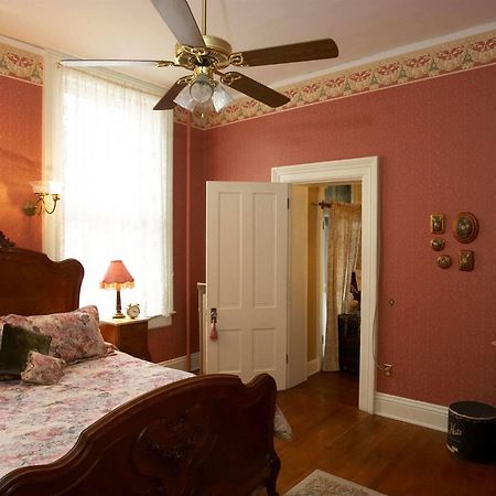 Vrooman Mansion Bloomington Δωμάτιο φωτογραφία